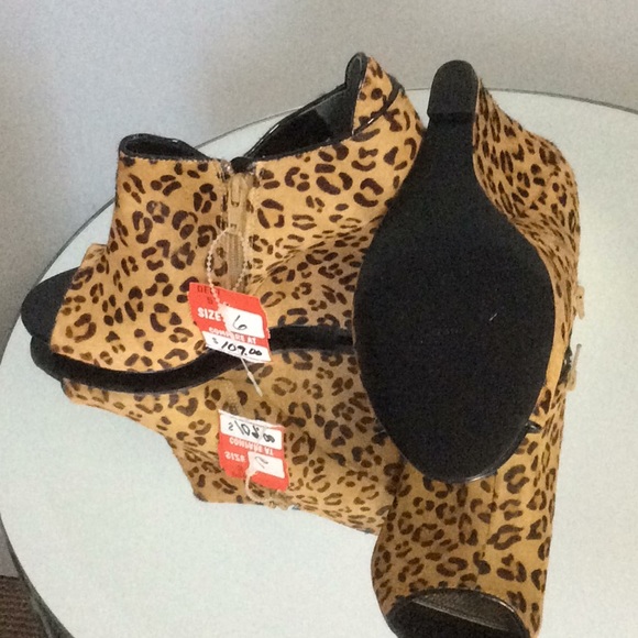 Ladies Nina of New York - Picture 4 of 4